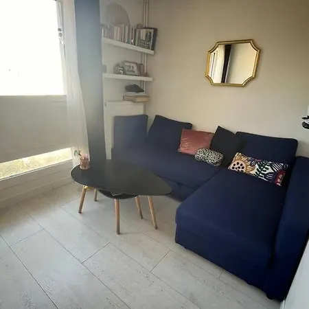 Montmartre With A View And Swimming Pool Access * Paris